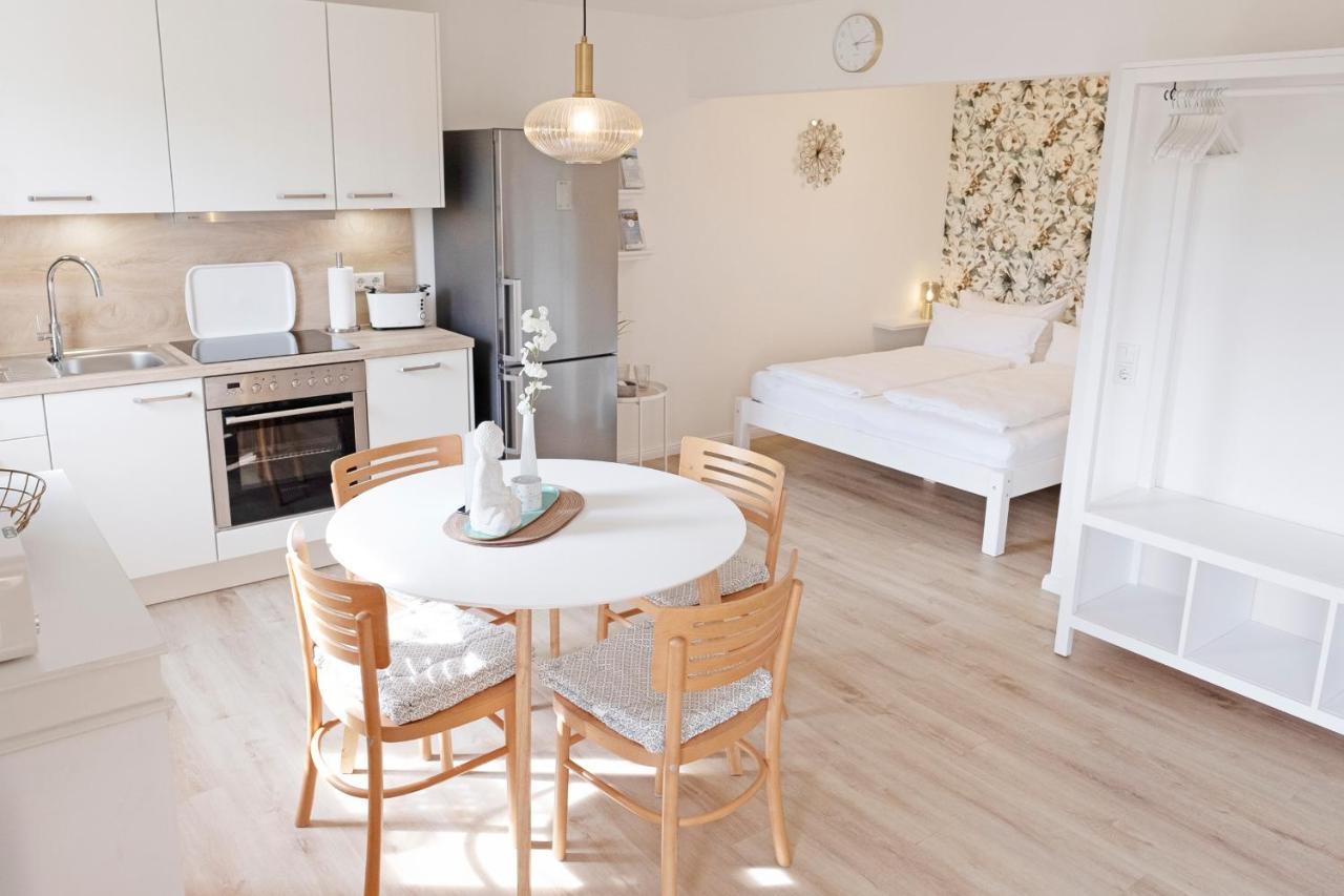 Fewo1846 Strandresidenz Wassersleben - Ostseenest - Modernes Studioapartment Mit Balkon Am Strand Harrislee Bagian luar foto
